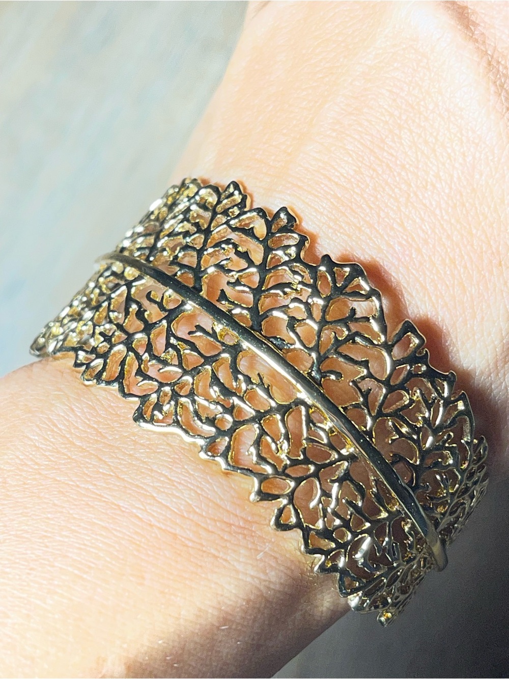 Stella & Dot Gold Filigree Leaf Cuff Bracelet